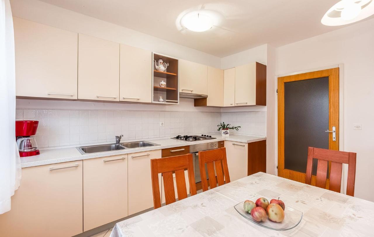Mila Apartman Poreč Kültér fotó
